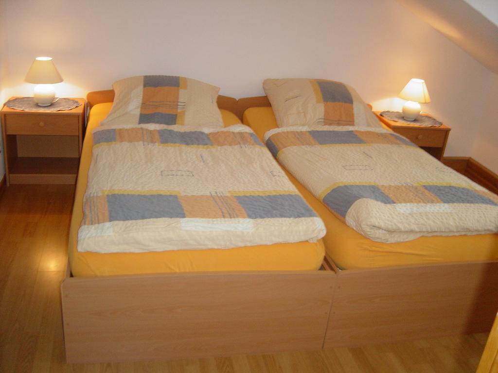 Holiday Home Rosel Tigges キルヒウンデム 部屋 写真