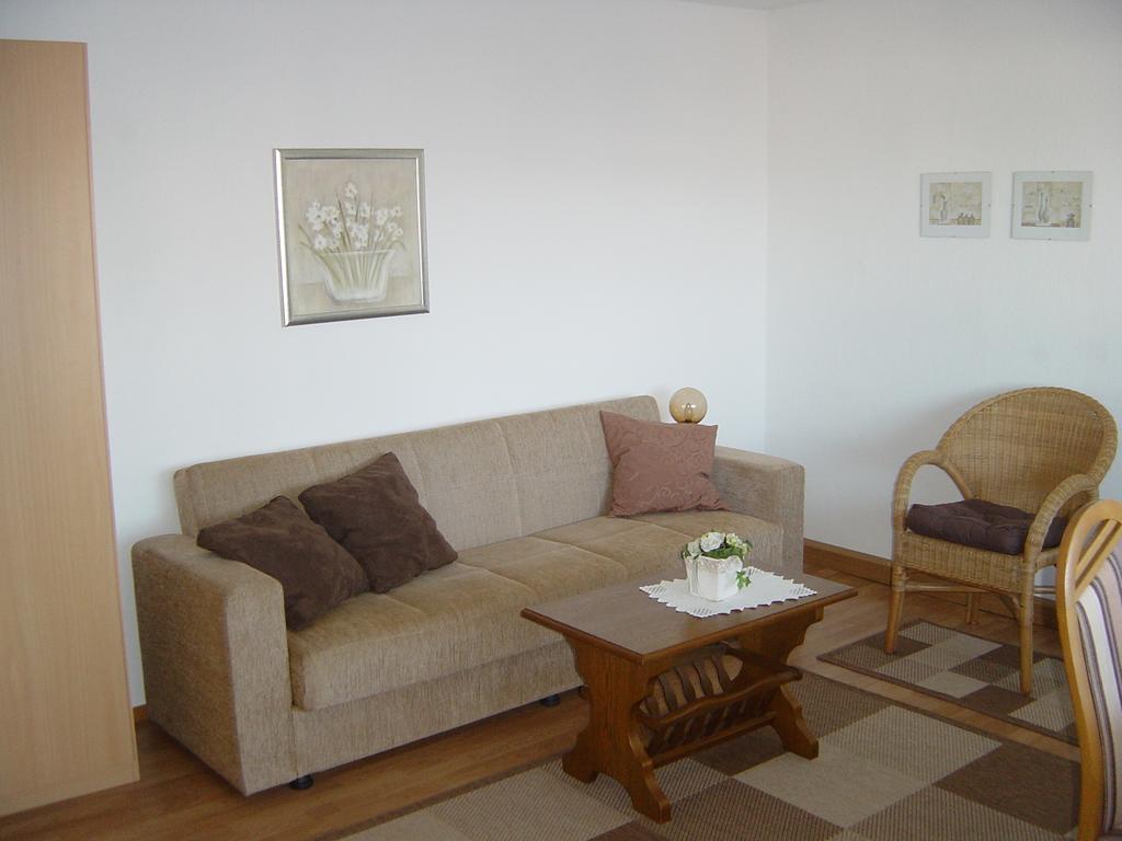Holiday Home Rosel Tigges キルヒウンデム 部屋 写真